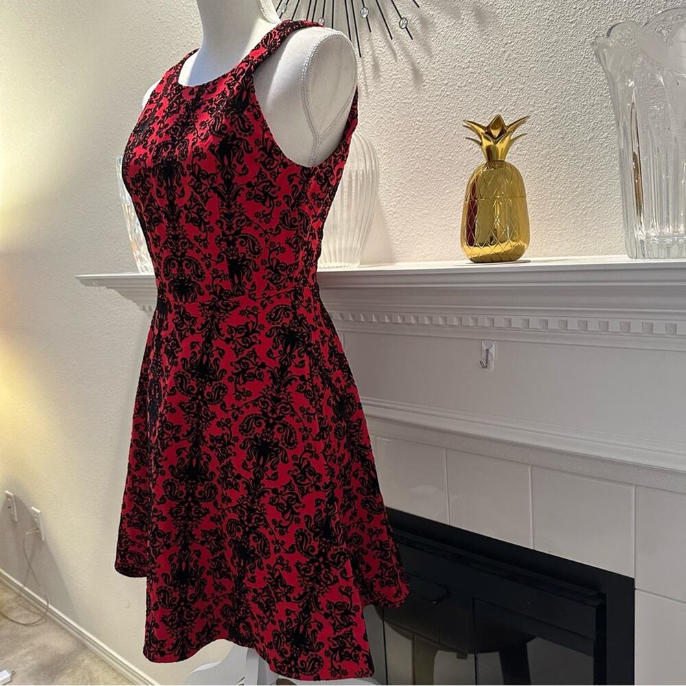 Skies are Blue fit and flare dress, red with black velvet brocade, XS - Picture 4 of 11